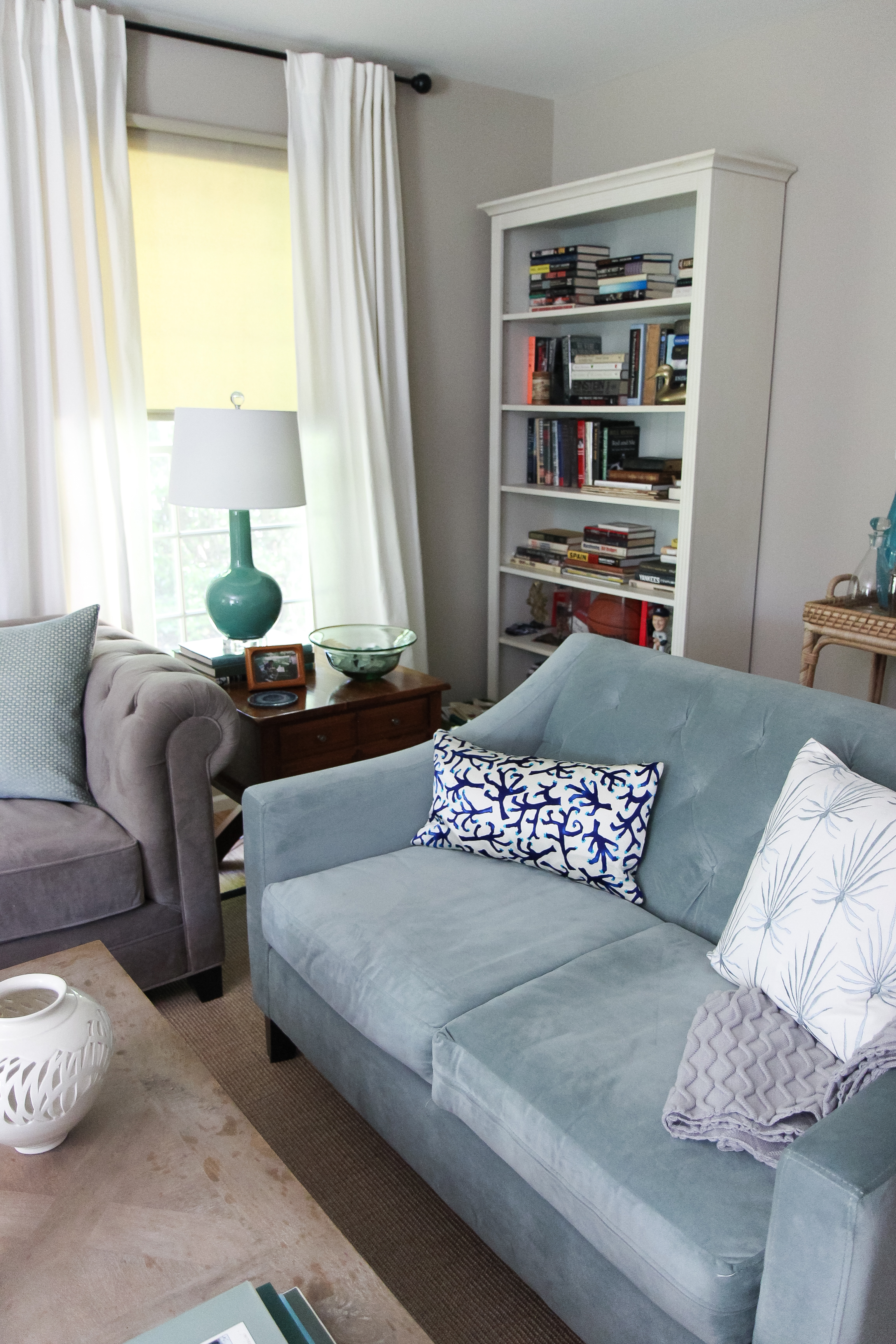 Soothing Family Room, design by @fieldstonehill